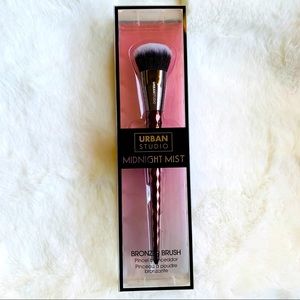 SALE NEW BOUTIQUE DROP Cala Bronzer Makeup Brush